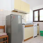 Apartamento By The Sea Marina, Trogir - 9438 Marina