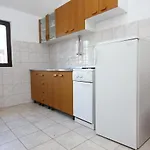 By The Sea Marina, Trogir - 9438 Apartamento *