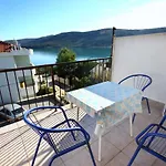 Apartamento By The Sea Marina, Trogir - 9438 *
